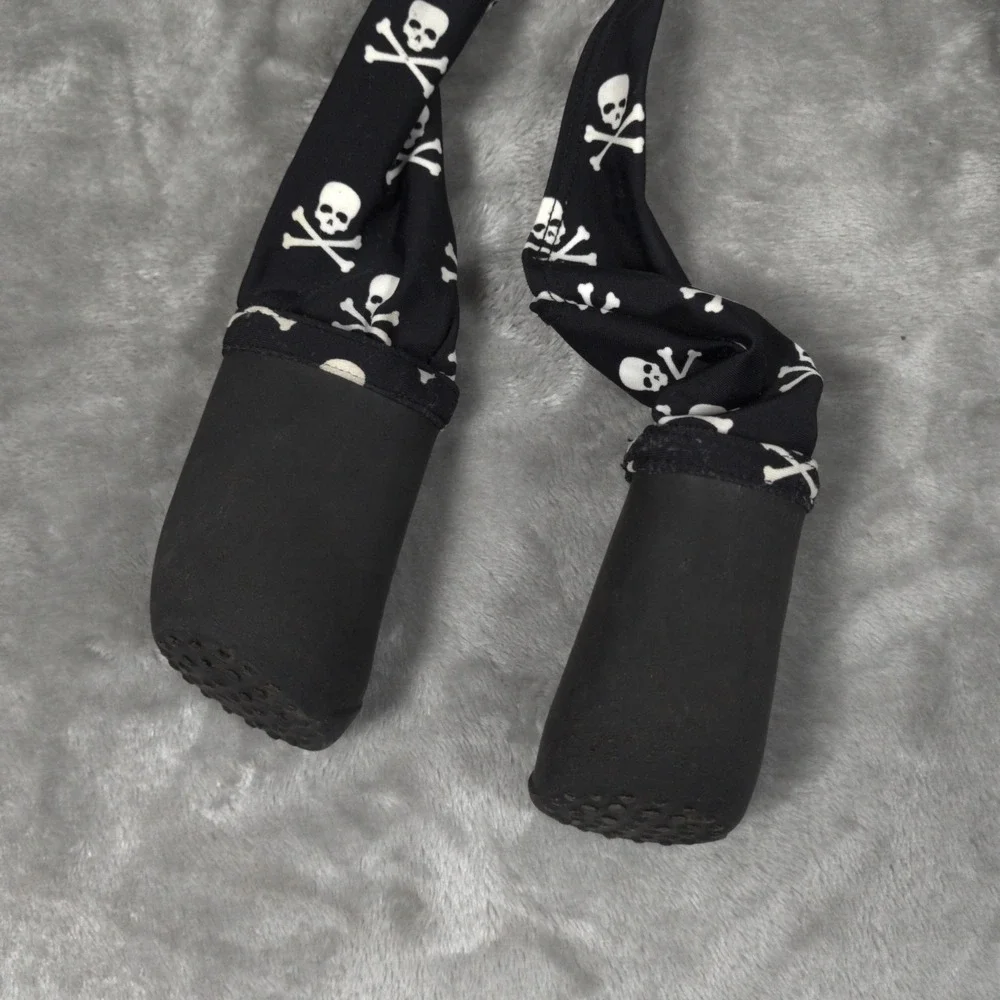 Walkee Paws Dog Suspender Boot Leggings Small Medium Skull Crossbone Bootie Punk